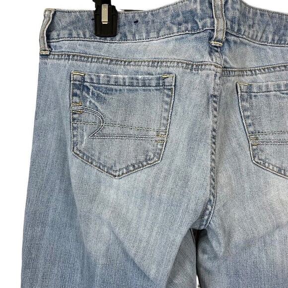 American Eagle Favorite Boyfriend Y2K Vintage Distressed Low Rise Jeans 10 Short - Picture 12 of 16
